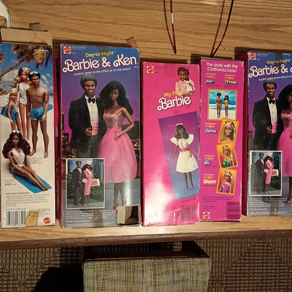 Barbie Day-to-Night Doll Set - Pink and White - Picture 2 of 4